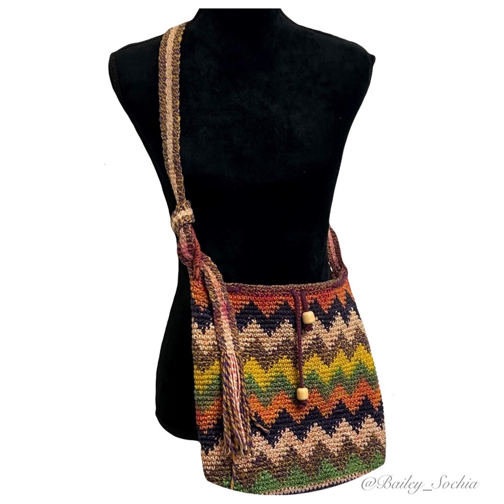 Woven Drawstring Hobo Bucket Bag